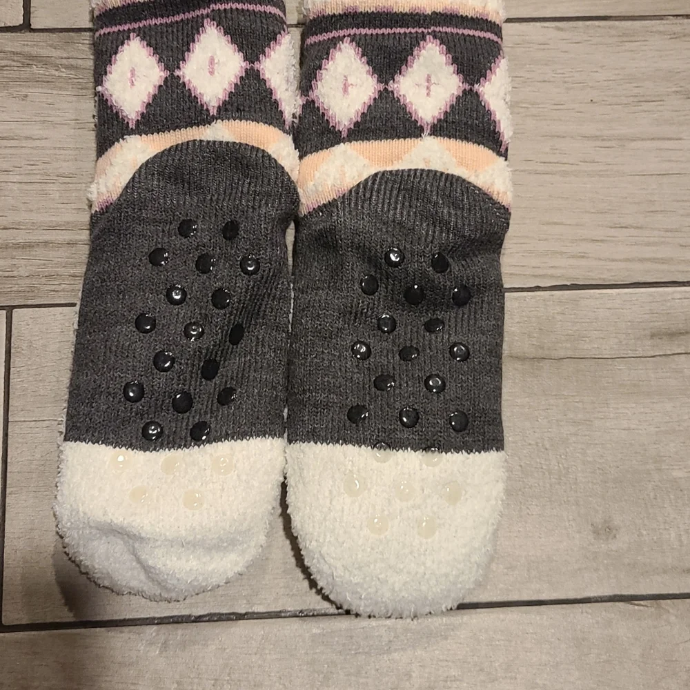 🍋‍🟩Fuzzy Baba Llama slipper socks🧋 💫 🎠 🌸 🍀☃️🪻🍍🍓🦉🐧💘💐